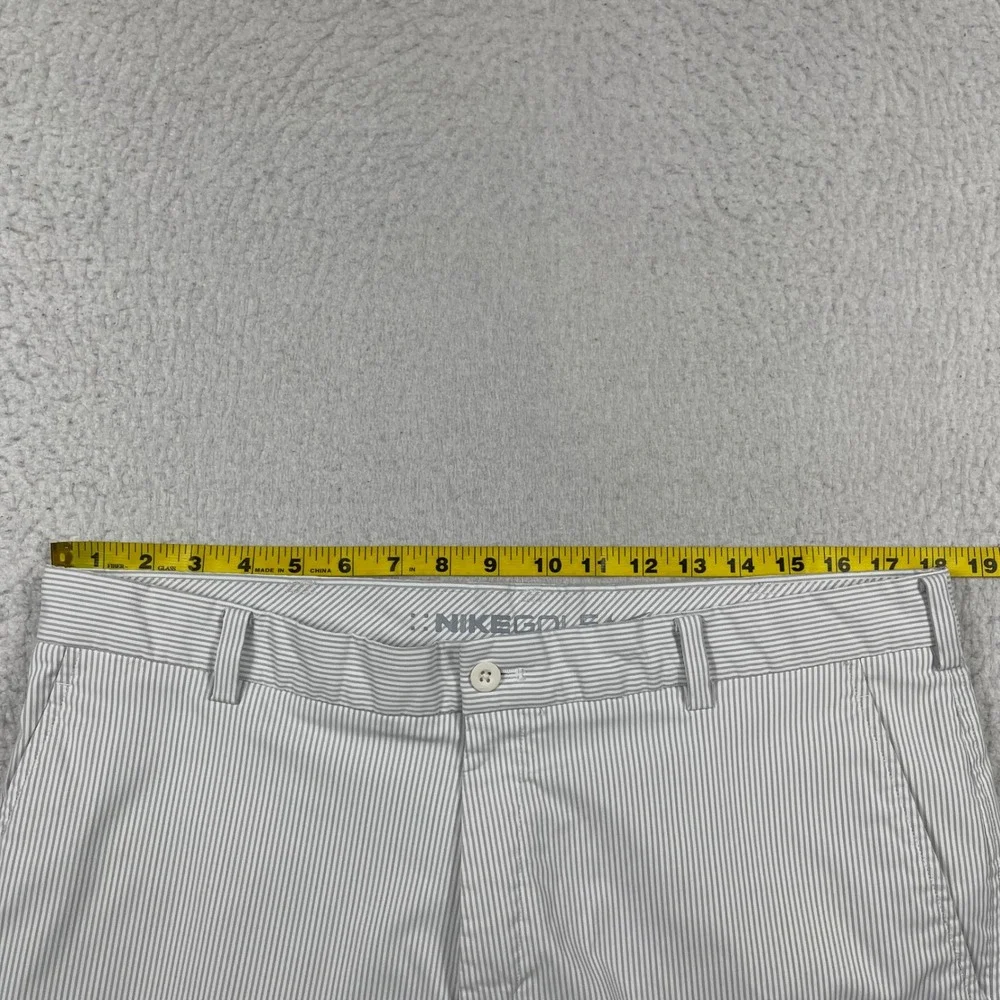 Nike Golf Shorts Mens 36 Grey White Pinstripe Performance‎ Travel Preppy Striped